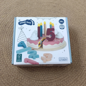 Gâteau d&rsquo;anniversaire en bois