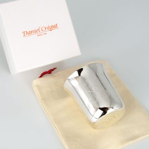 Timbale en argent avec Ourson gravé